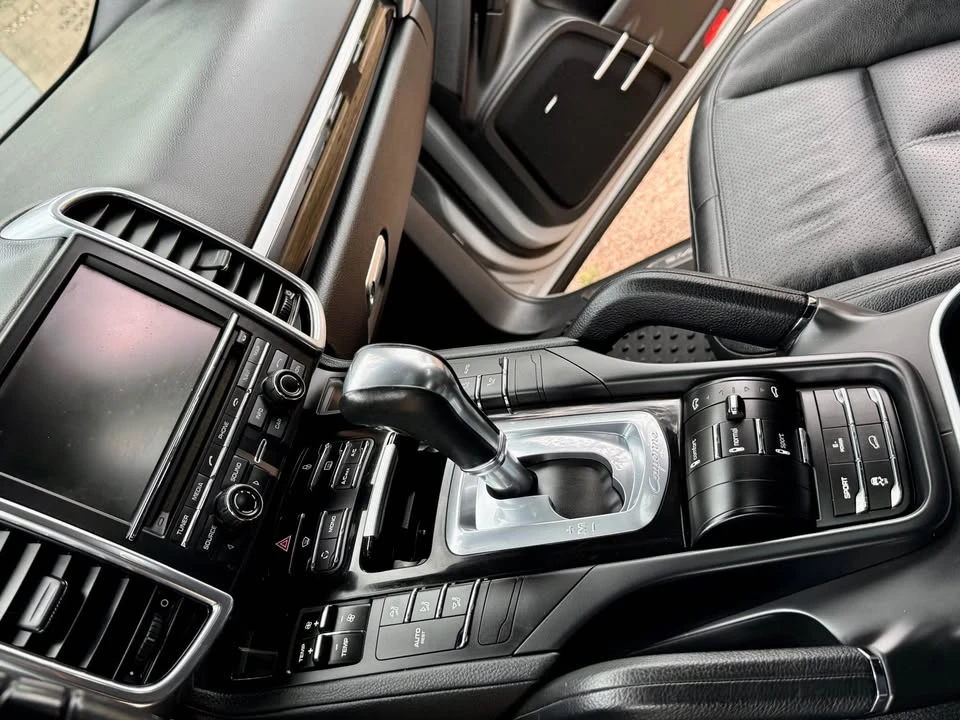 2013 Porsche 958 Cayenne - Image 8 of 11