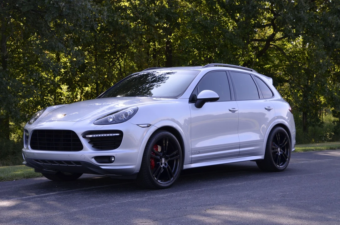 2013 Porsche 958 Cayenne GTS - Image 2 of 21