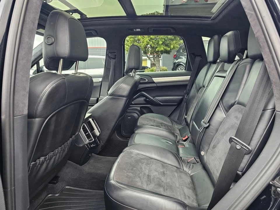 2013 Porsche 958 Cayenne GTS - Image 17 of 20