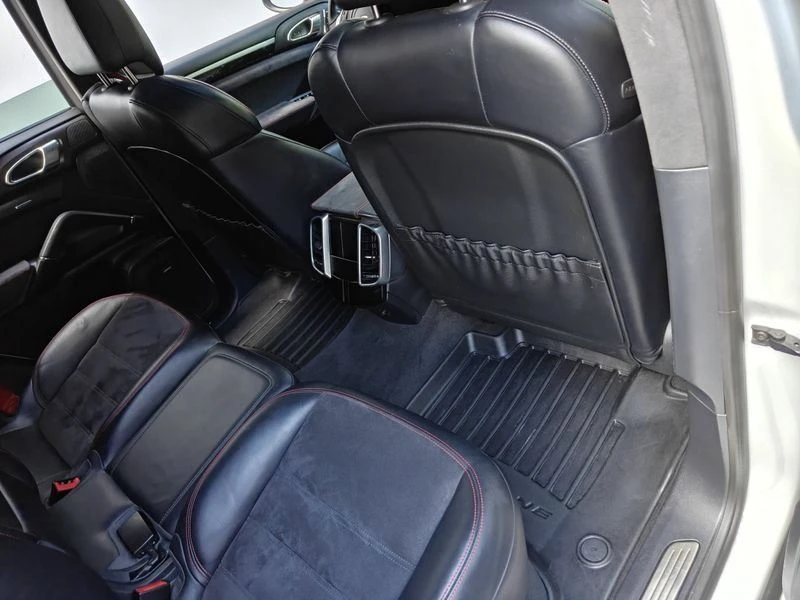 2013 Porsche 958 Cayenne GTS - Image 11 of 18