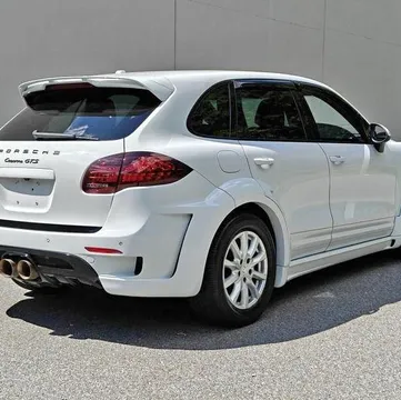 2013 Porsche Cayenne GTS