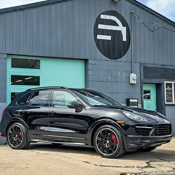 2013 Porsche Cayenne GTS