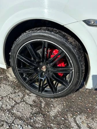 2013 Porsche 958 Cayenne GTS - Image 6 of 17