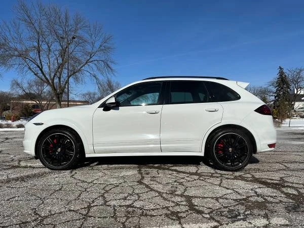 2013 Porsche 958 Cayenne GTS - Image 10 of 17