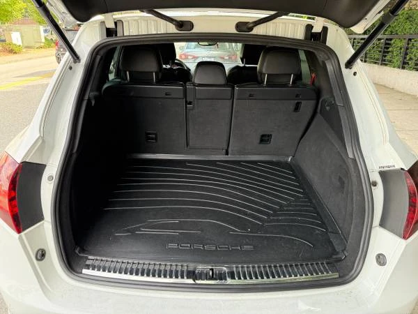 2013 Porsche 958 Cayenne GTS - Image 8 of 21