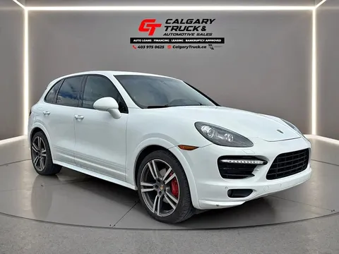 2013 Porsche Cayenne GTS