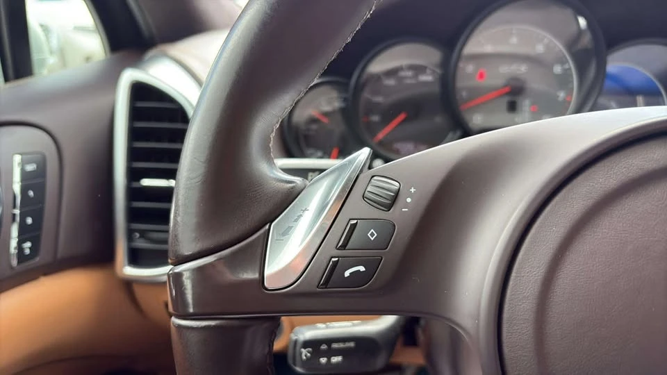 2013 Porsche 958 Cayenne GTS - Image 17 of 20