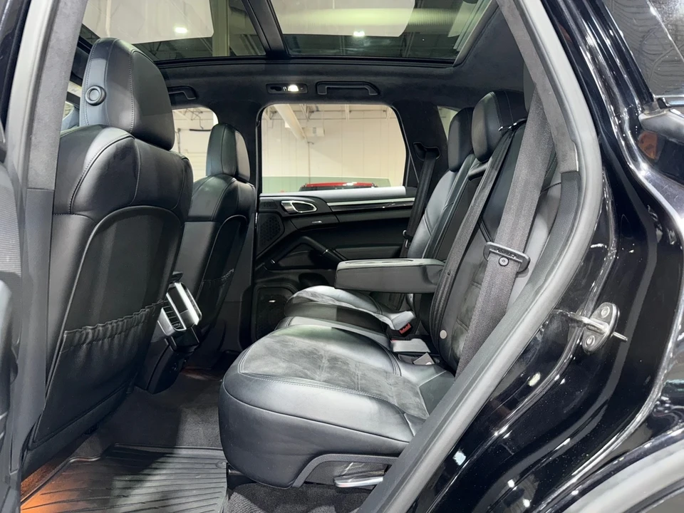 2013 Porsche 958 Cayenne GTS - Image 11 of 12