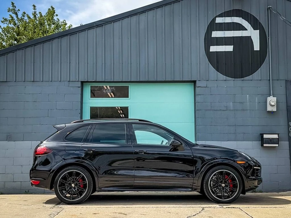2013 Porsche 958 Cayenne GTS - Image 10 of 31