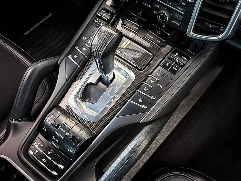 2013 Porsche 958 Cayenne GTS - Image 31 of 31