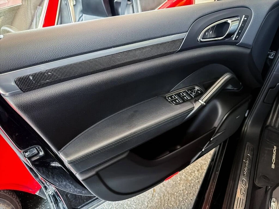 2013 Porsche 958 Cayenne GTS - Image 17 of 31