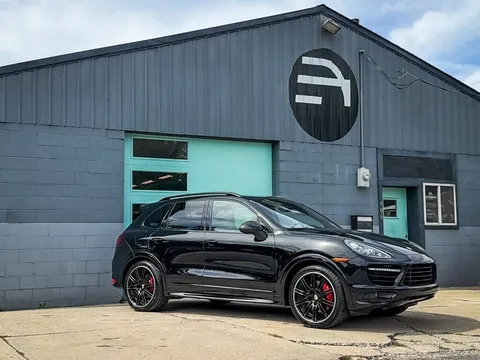 2013 Porsche Cayenne GTS