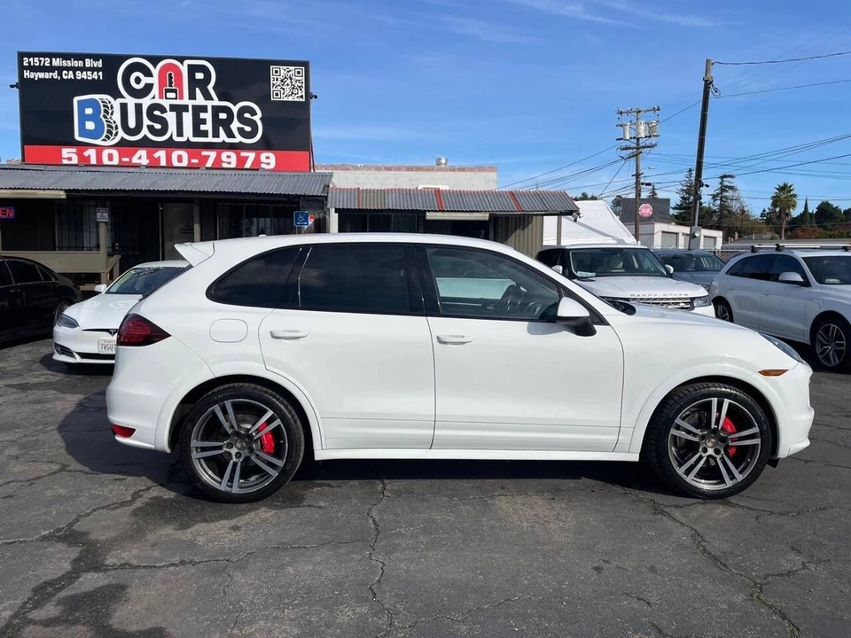 2013 Porsche 958 Cayenne GTS - Image 6 of 17