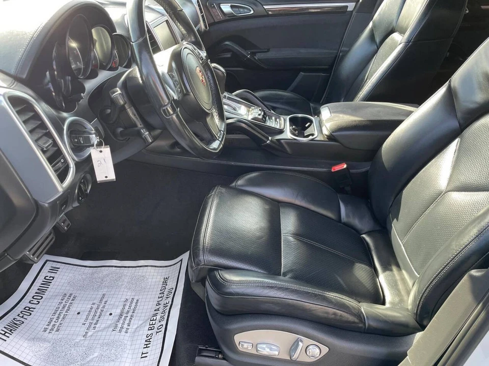 2013 Porsche 958 Cayenne GTS - Image 7 of 17
