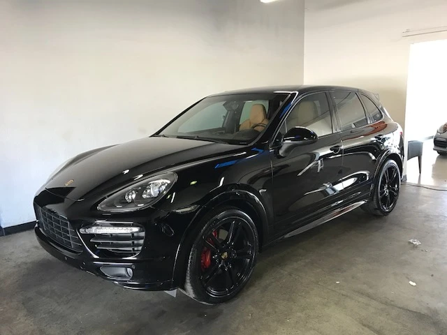 2013 Porsche 958 Cayenne GTS - Image 2 of 9
