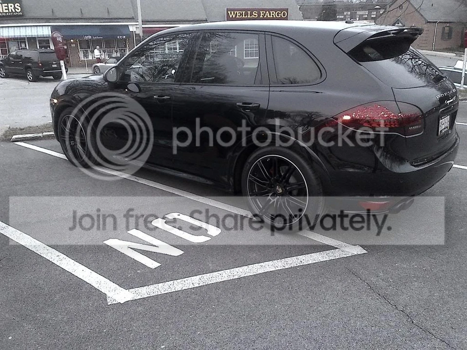 2013 Porsche 958 Cayenne GTS - Image 4 of 5