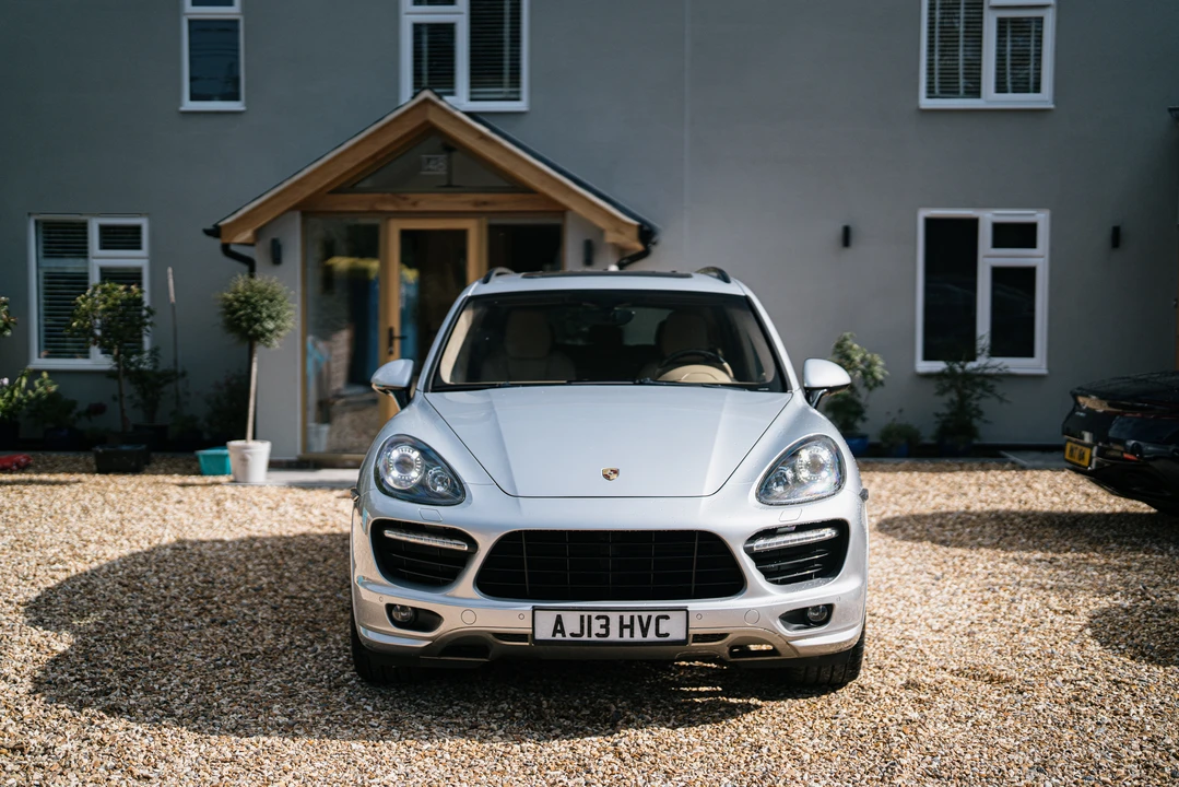 2013 Porsche 958 Cayenne GTS - Image 2 of 31