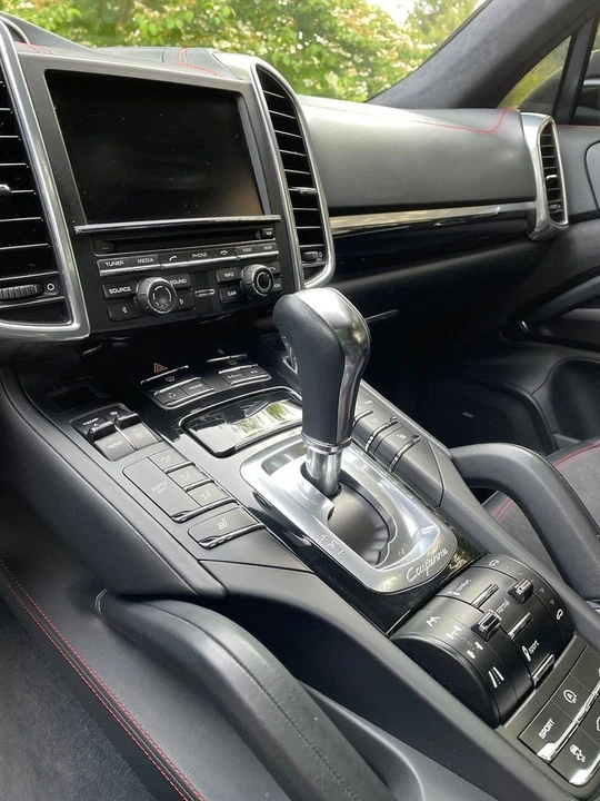 2013 Porsche 958 Cayenne GTS - Image 11 of 13