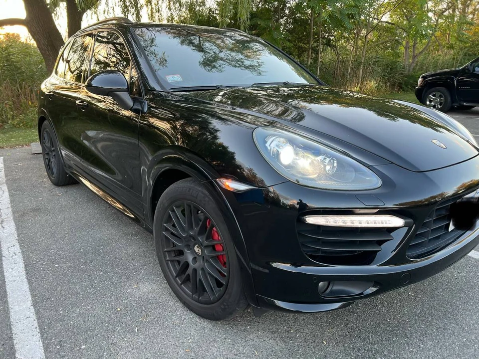 2013 Porsche 958 Cayenne GTS - Image 3 of 16
