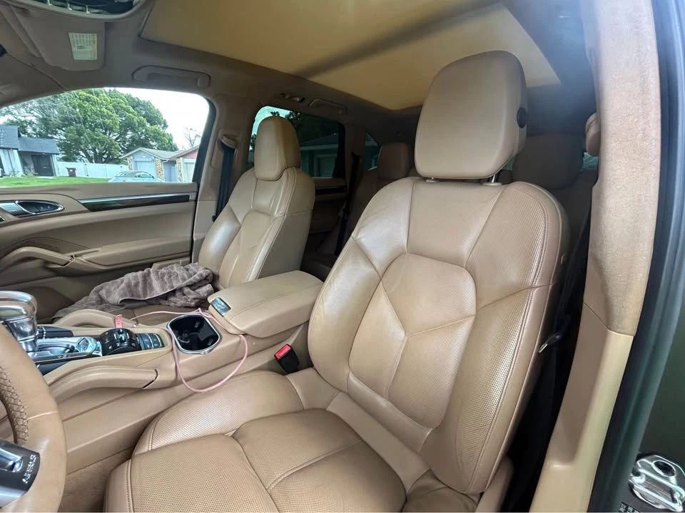 2013 Porsche 958 Cayenne GTS - Image 7 of 11