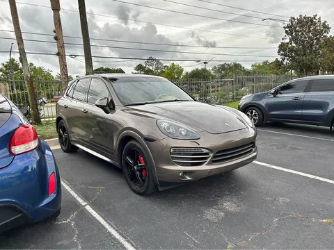 2013 Porsche Cayenne GTS