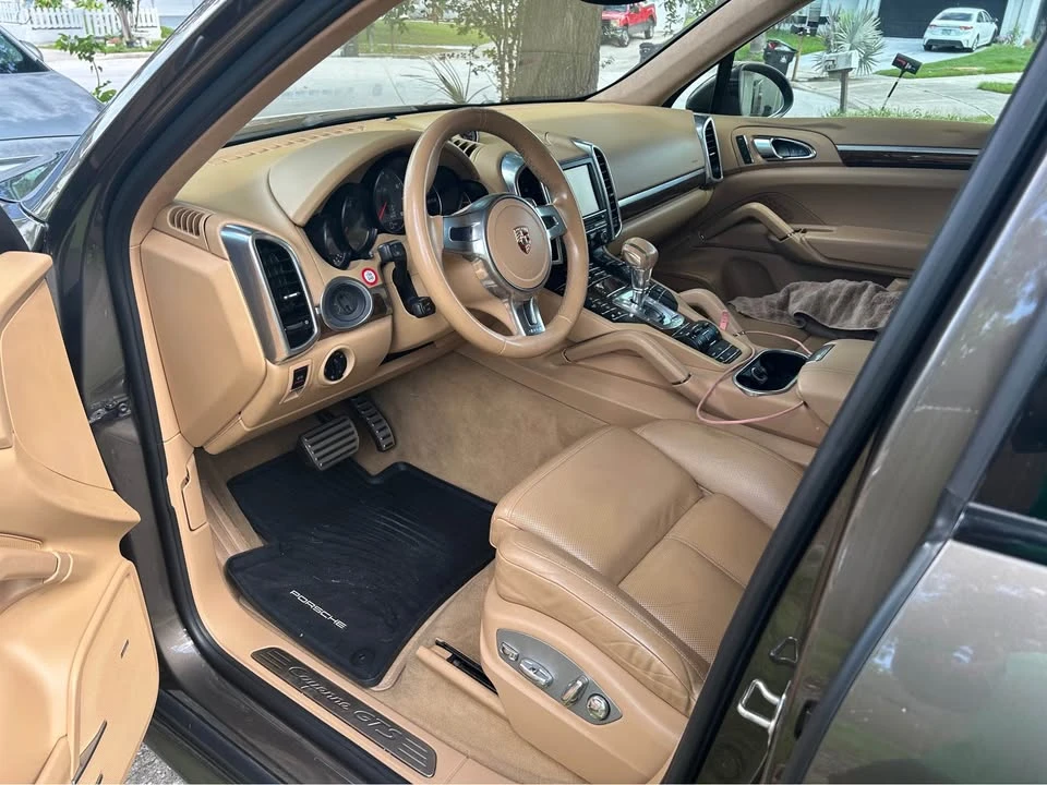 2013 Porsche 958 Cayenne GTS - Image 6 of 11