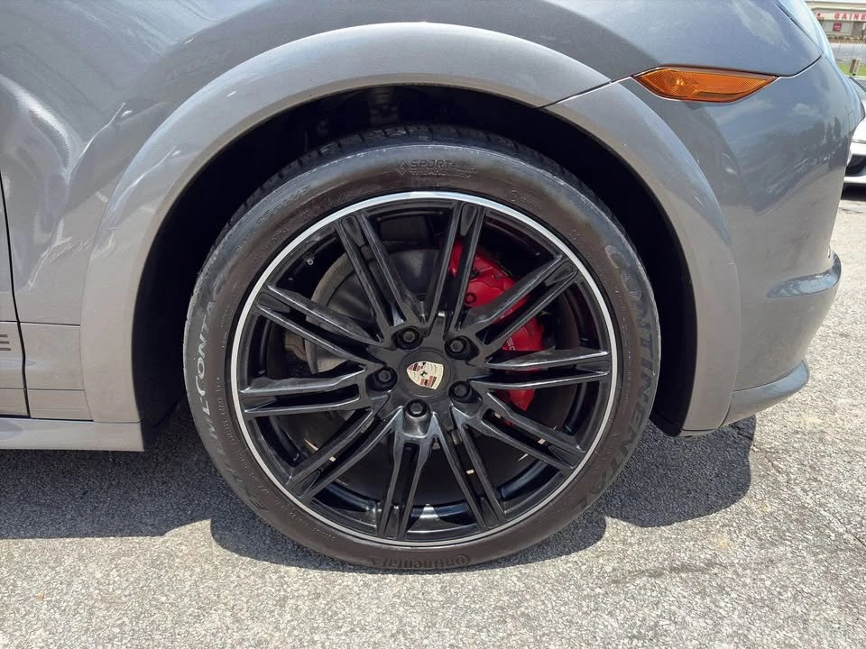 2013 Porsche 958 Cayenne GTS - Image 17 of 18
