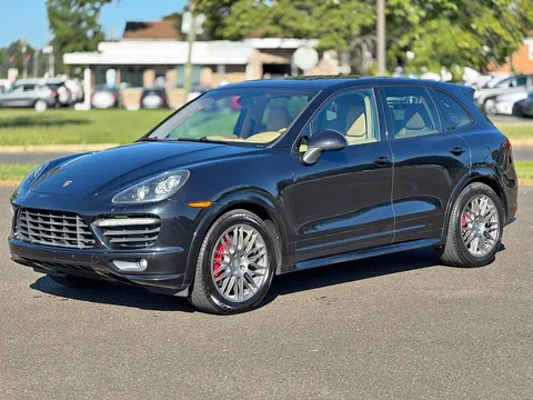 2013 Porsche Cayenne GTS