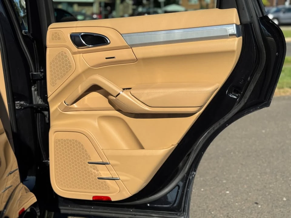2013 Porsche 958 Cayenne GTS - Image 18 of 20