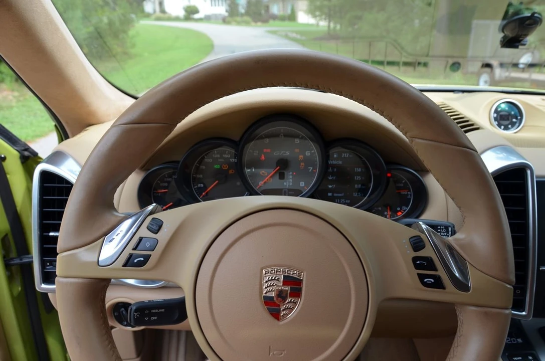 2013 Porsche 958 Cayenne GTS - Image 11 of 15