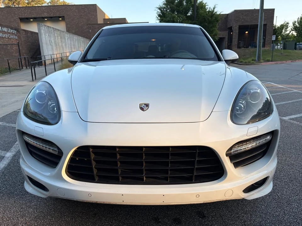 2013 Porsche 958 Cayenne GTS - Image 2 of 20