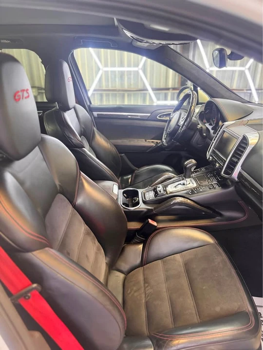 2013 Porsche 958 Cayenne GTS - Image 10 of 12