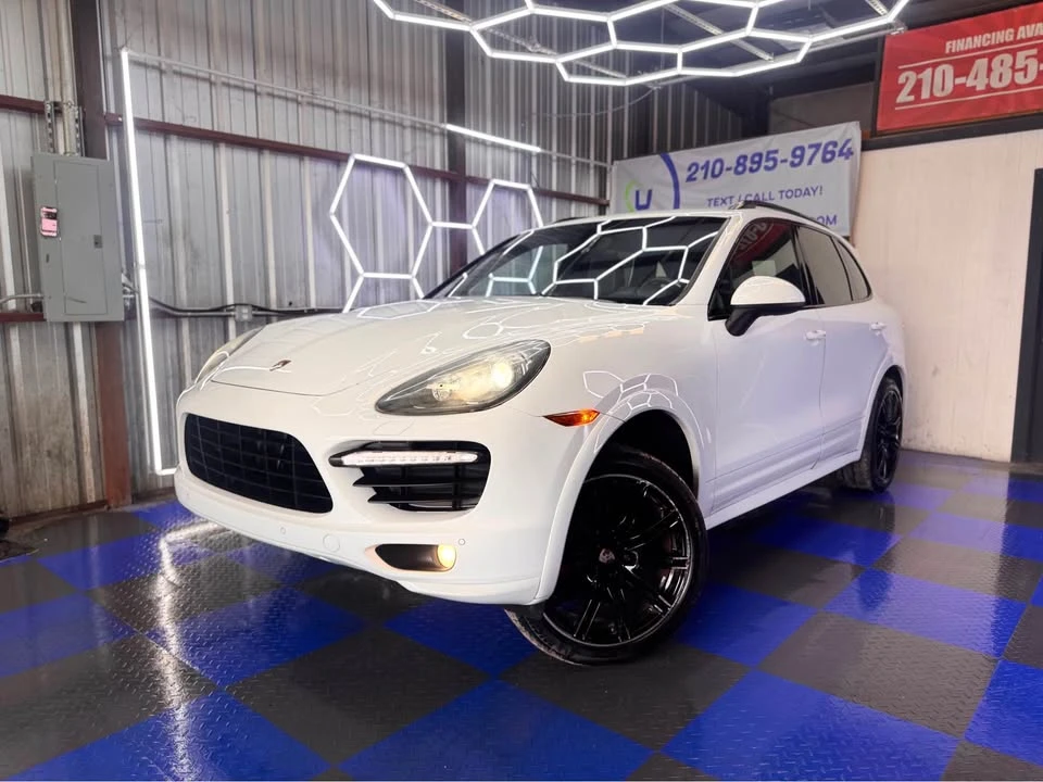 2013 Porsche 958 Cayenne GTS - Image 2 of 12