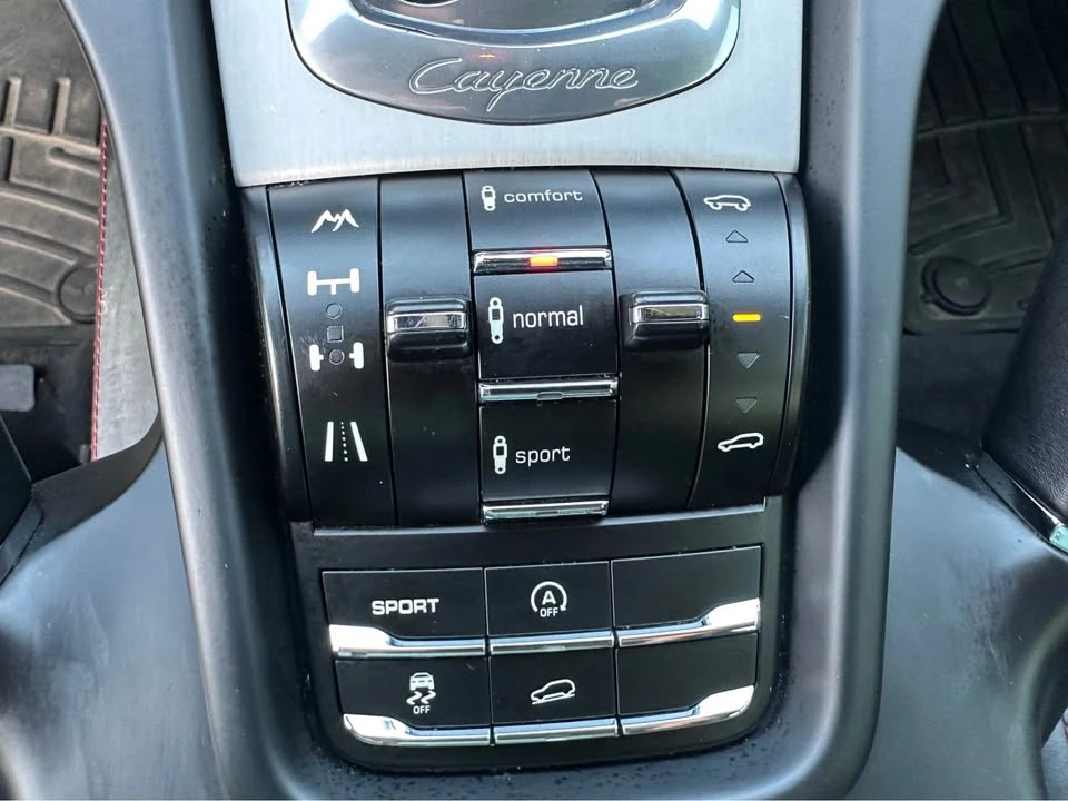 2013 Porsche 958 Cayenne GTS - Image 12 of 20