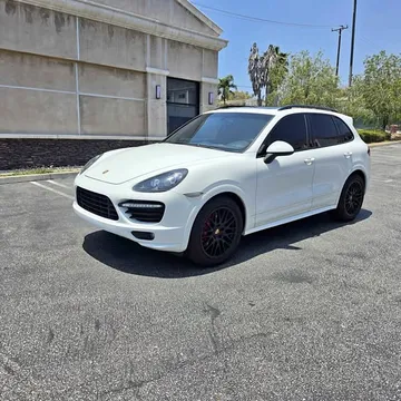 2013 Porsche Cayenne GTS