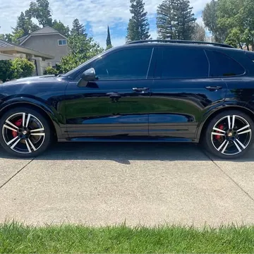 2013 Porsche Cayenne GTS