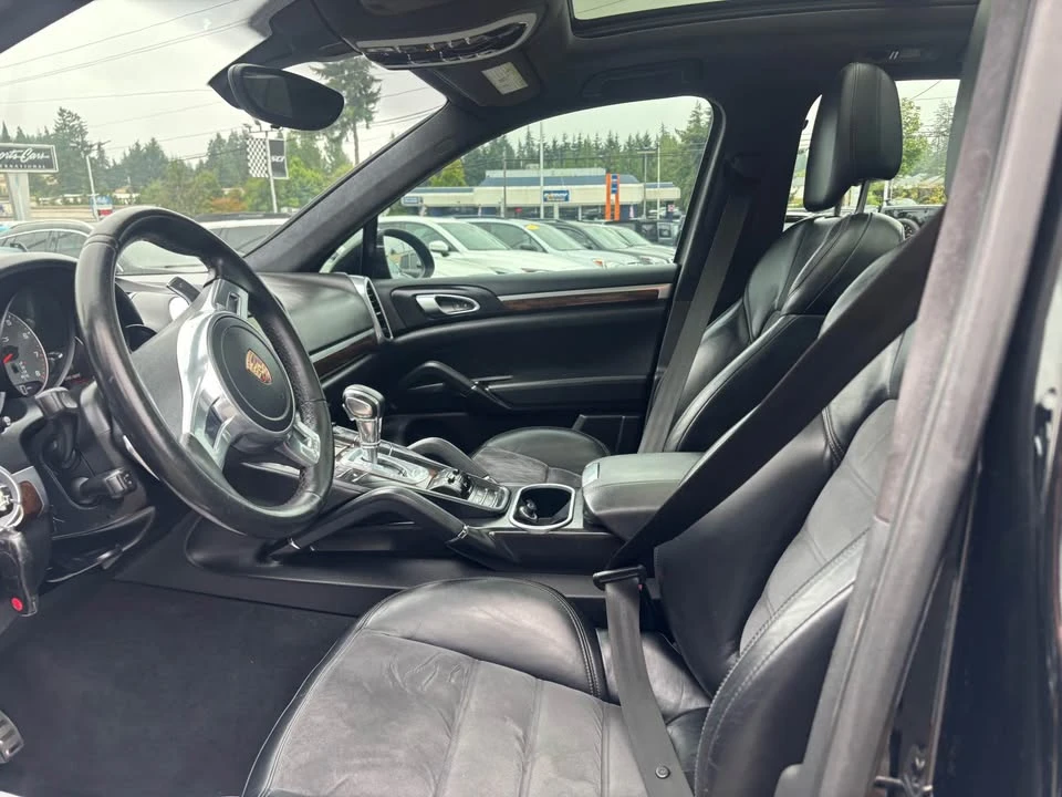 2013 Porsche 958 Cayenne GTS - Image 8 of 12