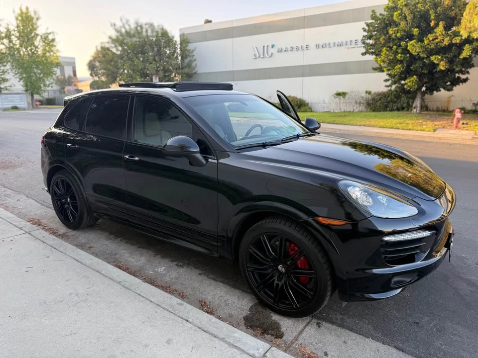 2013 Porsche 958 Cayenne GTS - Image 2 of 6