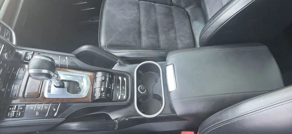 2013 Porsche 958 Cayenne GTS - Image 14 of 20