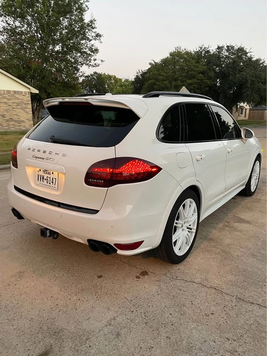 2013 Porsche 958 Cayenne GTS - Image 12 of 20