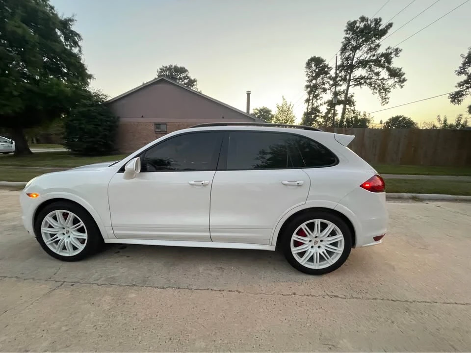 2013 Porsche 958 Cayenne GTS - Image 14 of 20