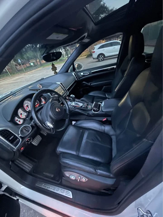 2013 Porsche 958 Cayenne GTS - Image 19 of 20