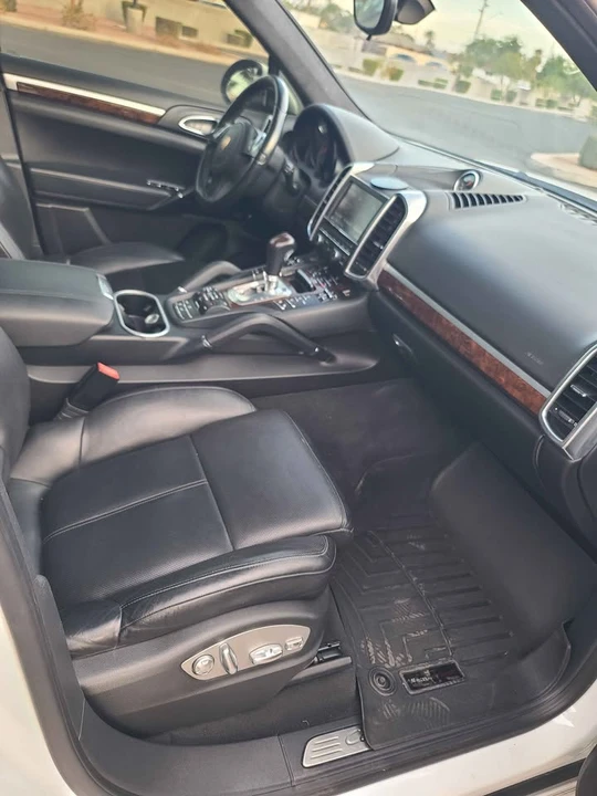 2013 Porsche 958 Cayenne GTS - Image 13 of 15