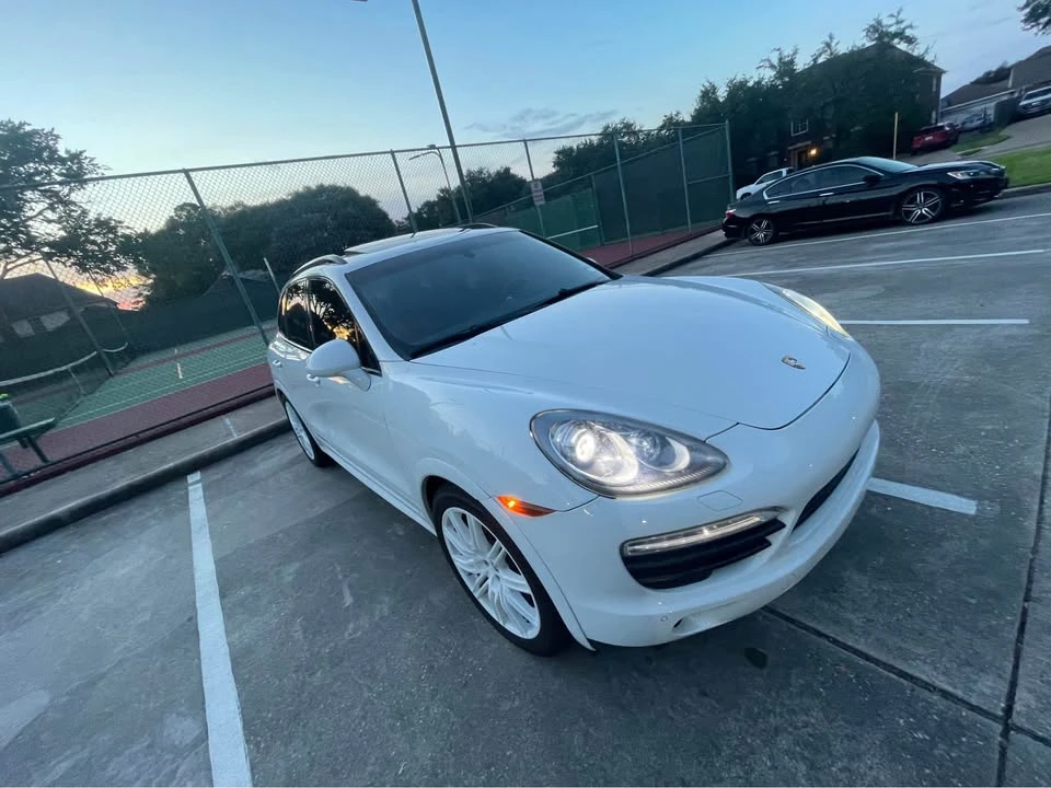 2013 Porsche 958 Cayenne GTS - Image 12 of 20