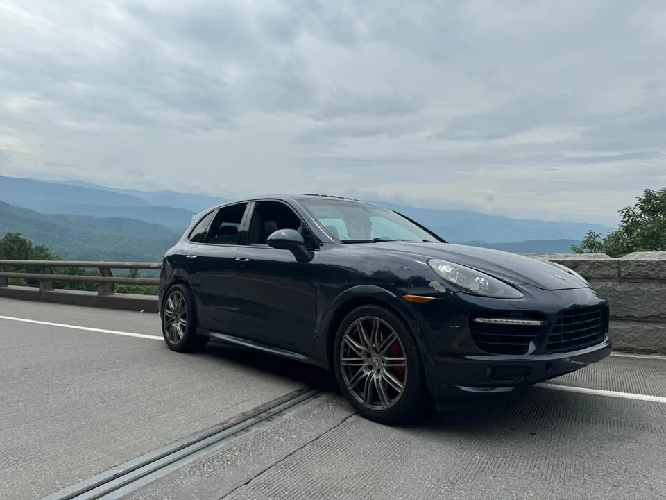 2013 Porsche 958 Cayenne GTS - Image 2 of 11