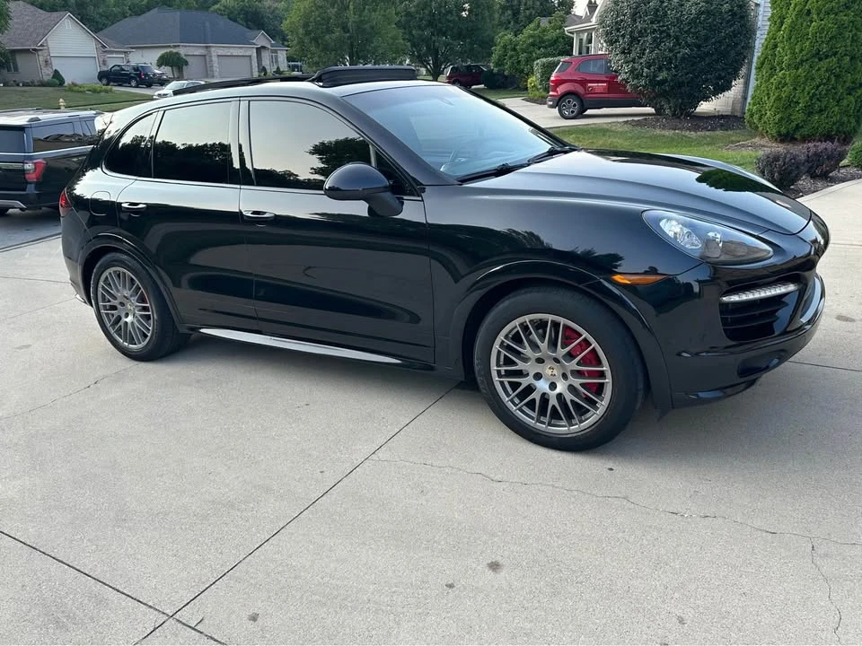 2013 Porsche 958 Cayenne GTS - Image 2 of 20