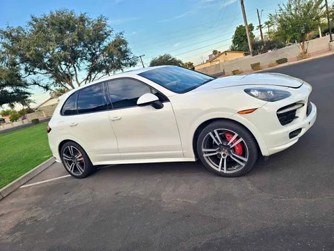 2013 Porsche Cayenne GTS Sport Utility 4D