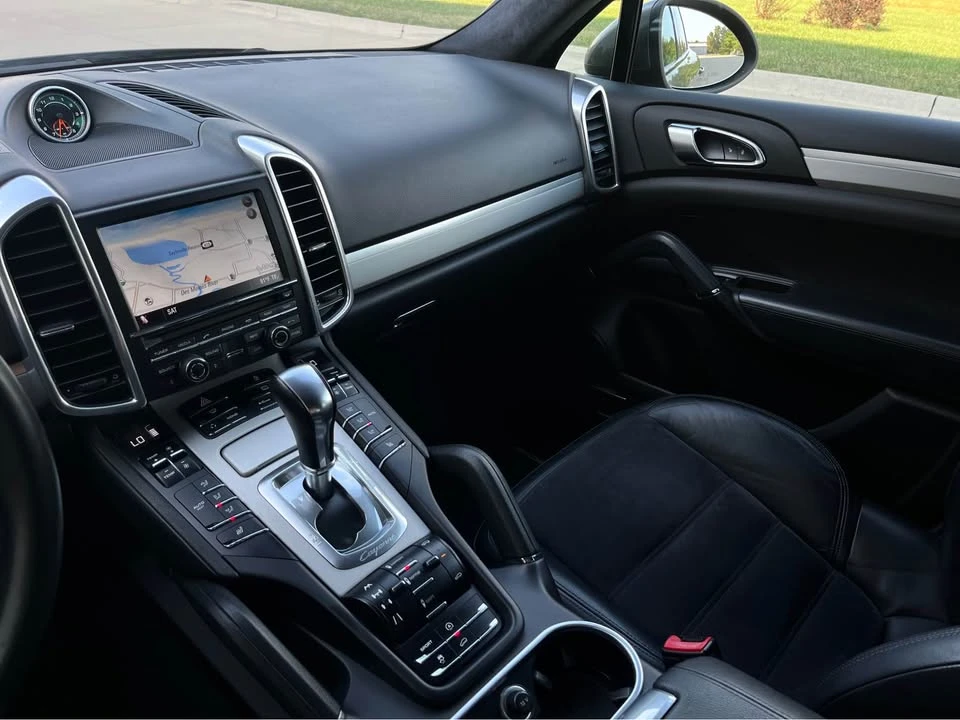 2013 Porsche 958 Cayenne GTS - Image 16 of 17