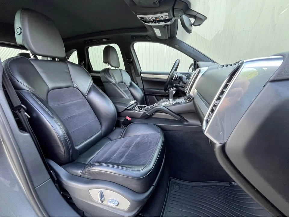 2013 Porsche 958 Cayenne GTS - Image 13 of 17