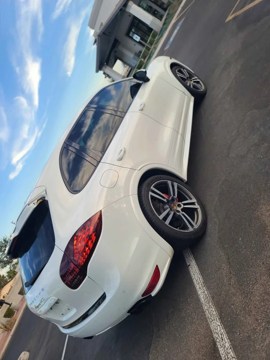 2013 Porsche 958 Cayenne GTS - Image 4 of 15